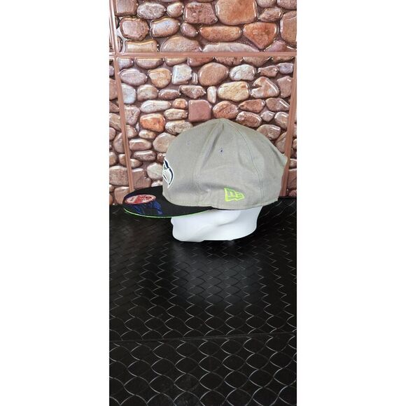 Vintage NFL Seattle Seahawks New Era Adjustable Snapback Cap - Picture 7 of 10